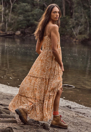 sunwashed-strappy-midi-dress